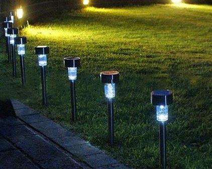 Уличные фонари на солнечных батарейках